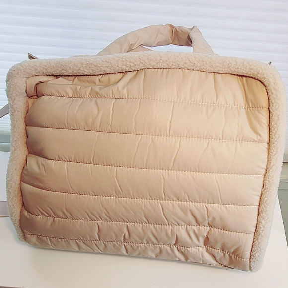 NEW NWT Pajar Canada Faux Fur Sherpa Tote Bag - Picture 7 of 9